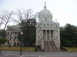 McLennan County Courthouse in Waco