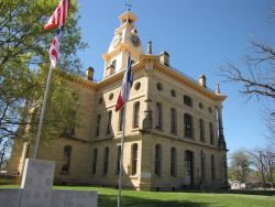 Red River County Courthouse in Clarksville