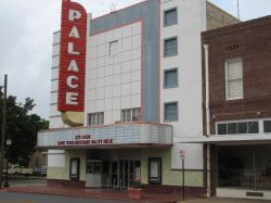 Palace Theater in Seguin
