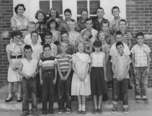 RHS-1961 Young School
